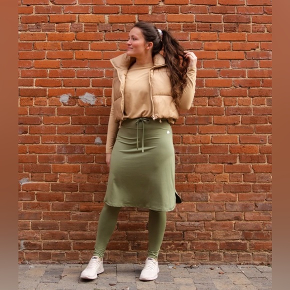 ISO Snoga Athletics skirt - Picture 4 of 4